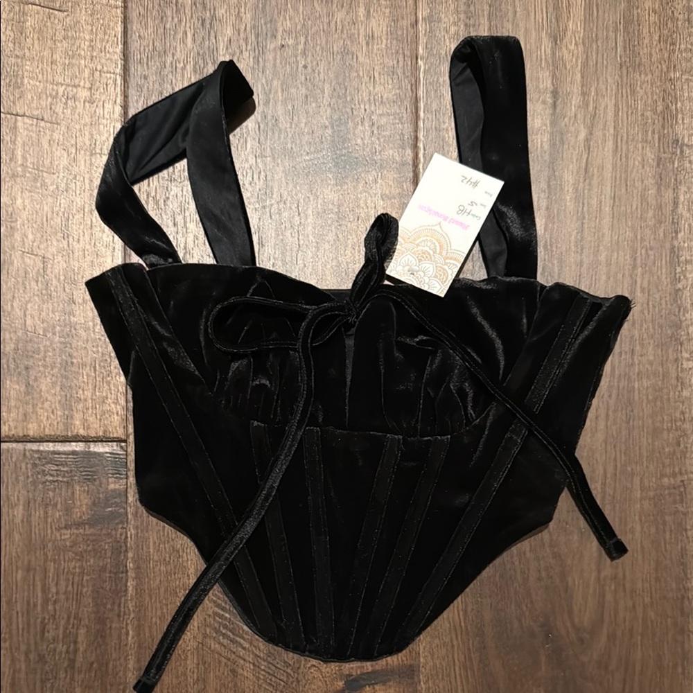 NWT Hazel Black Velvet Corset Top SMALL
